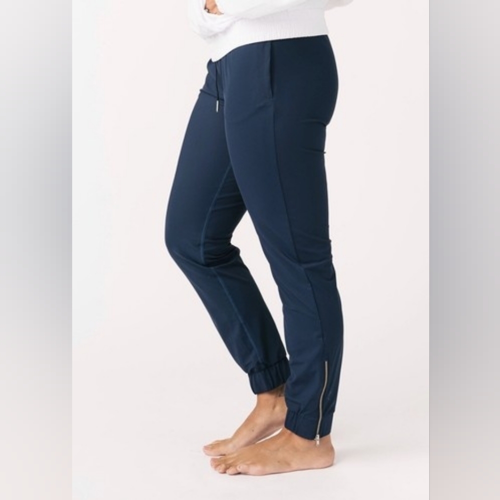 Zyia Everywhere Zipper Joggers in Navy